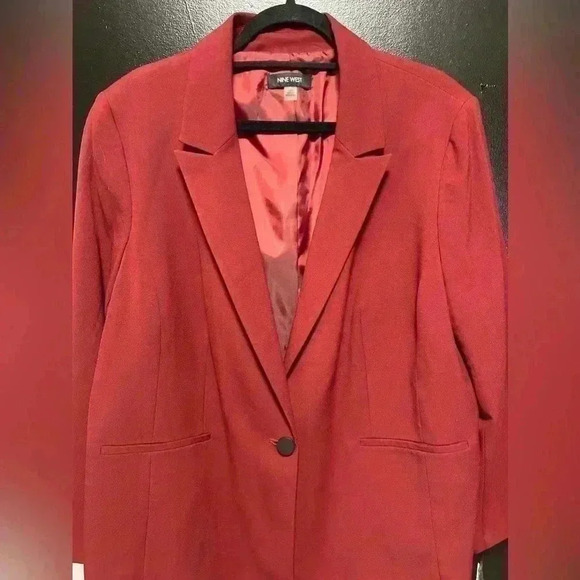 Woman’s Plus Size 18 Nine West Burgundy Blazer Suit Jacket Business Casual Work - Picture 2 of 6